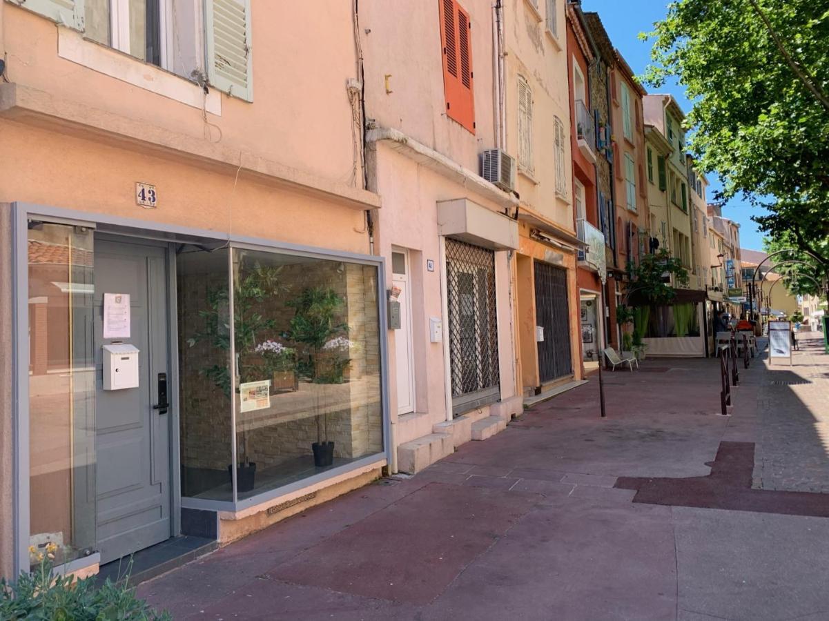 Excellent Studio Au Coeur Historique De Fréjus Kültér fotó
